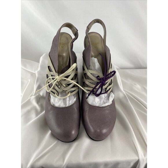 John Fluevog Bellevue Sally Skull in Lilac Heels - Picture 4 of 13